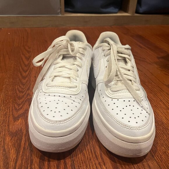 Women’s Nike Court Vision Alta Triple White Sneakers Size 7.5 Platform Shoes - Picture 3 of 5